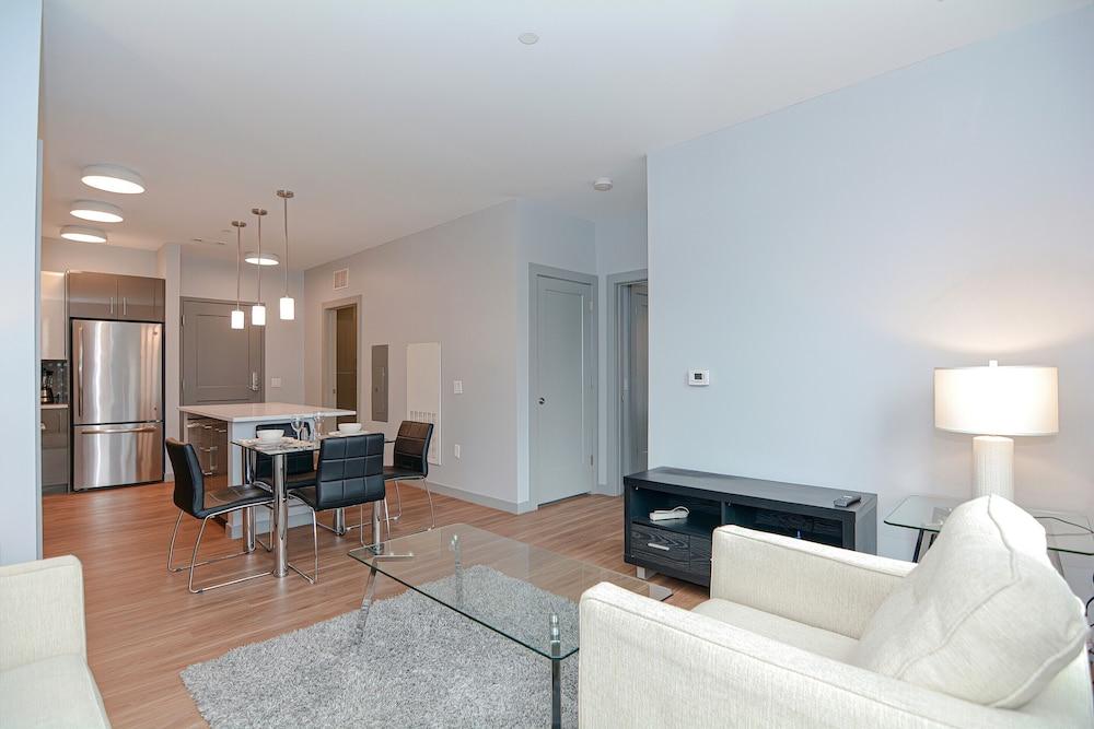 Global Luxury Suites Downtown Providence photo 29