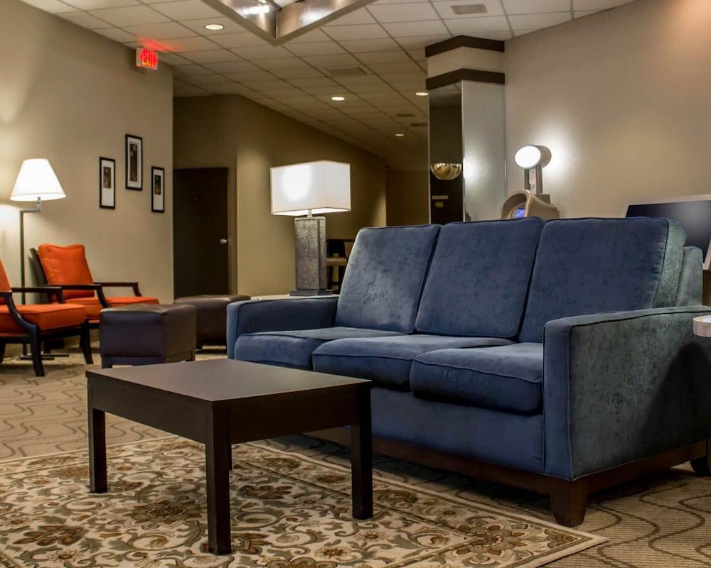 Comfort Inn Alliance photo 8