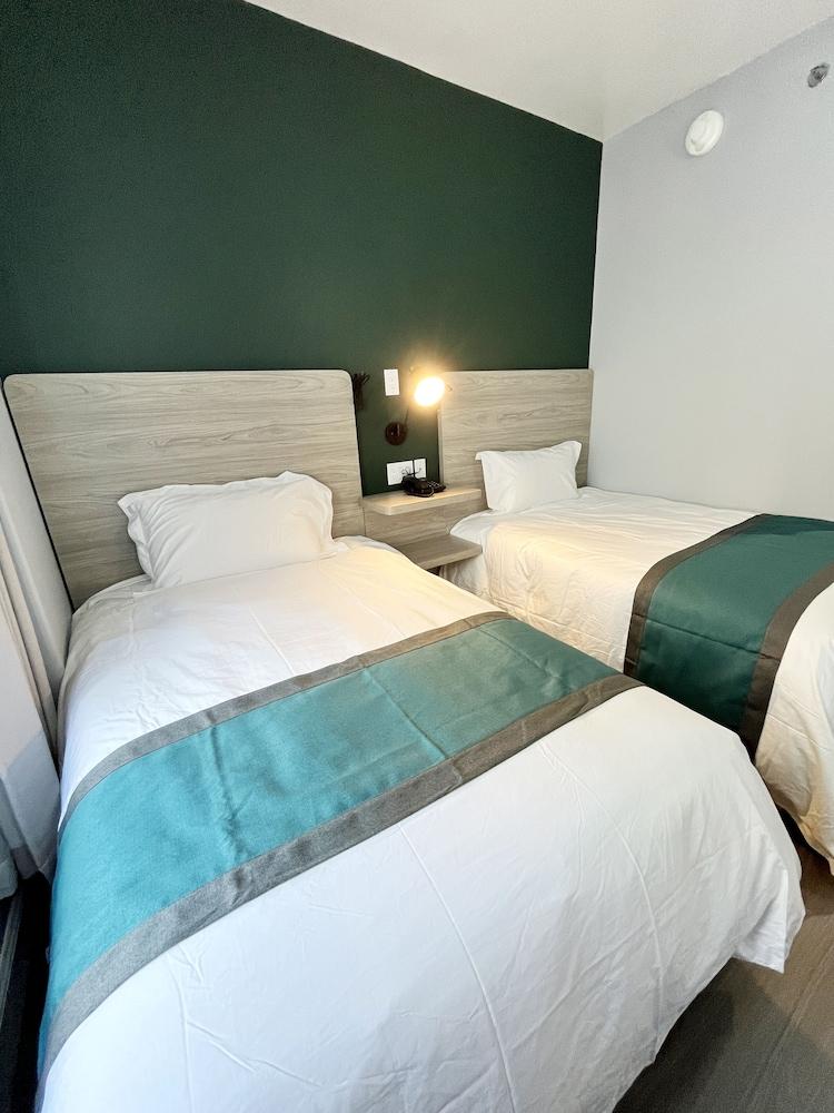 Starlight Hotel photo 10