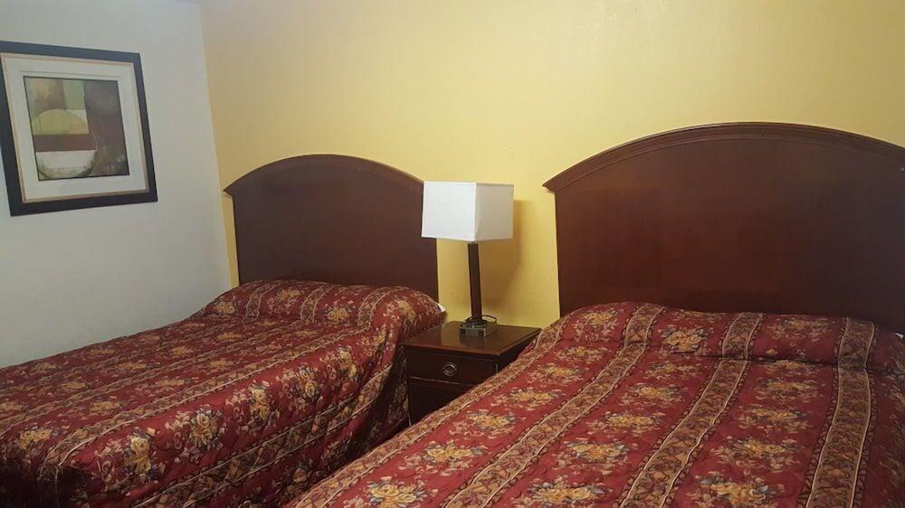 Valley Lodge Motel photo 12