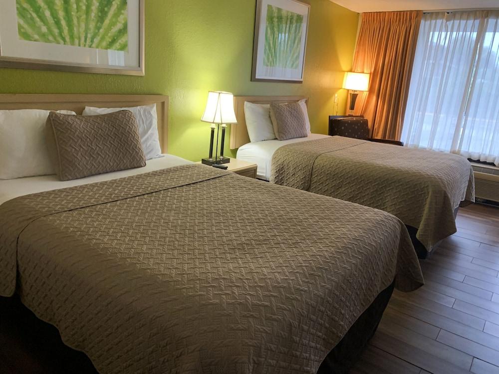 RW Hotel photo 6