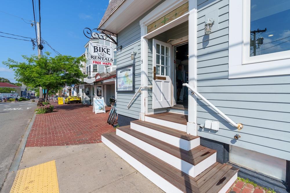 MV Surfside Hotel photo 42