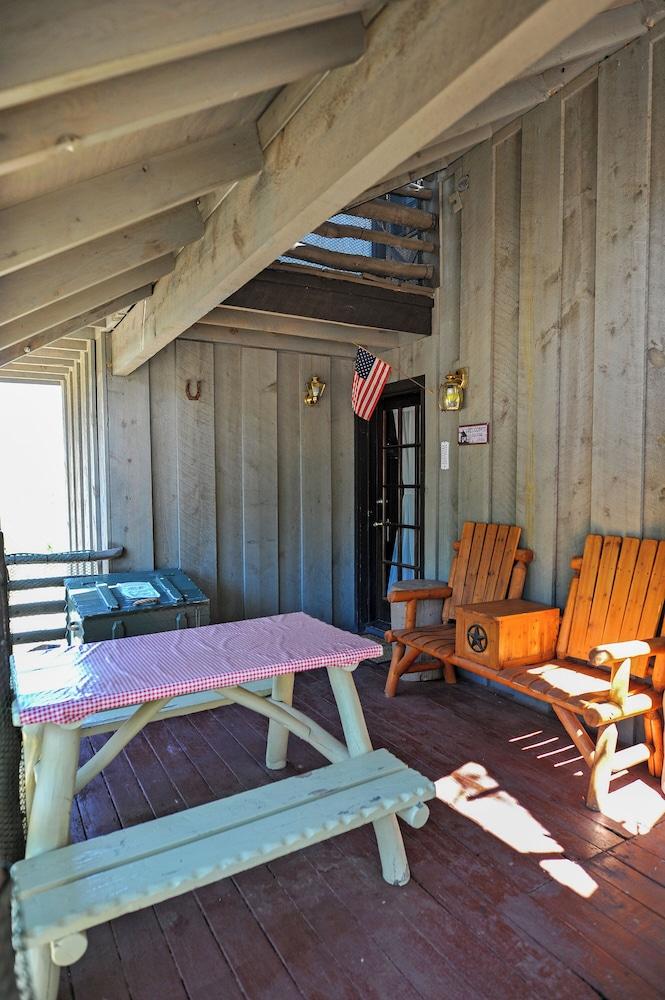 Bear Creek Motel And Cabins photo 67