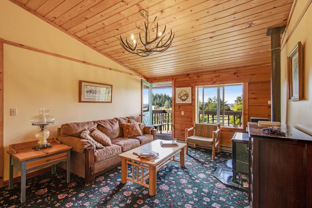 Deer Harbor Inn photo 31
