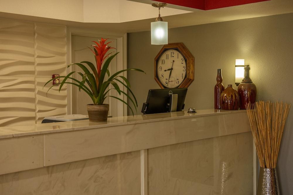 Richland Inn Lawrenceburg photo 4