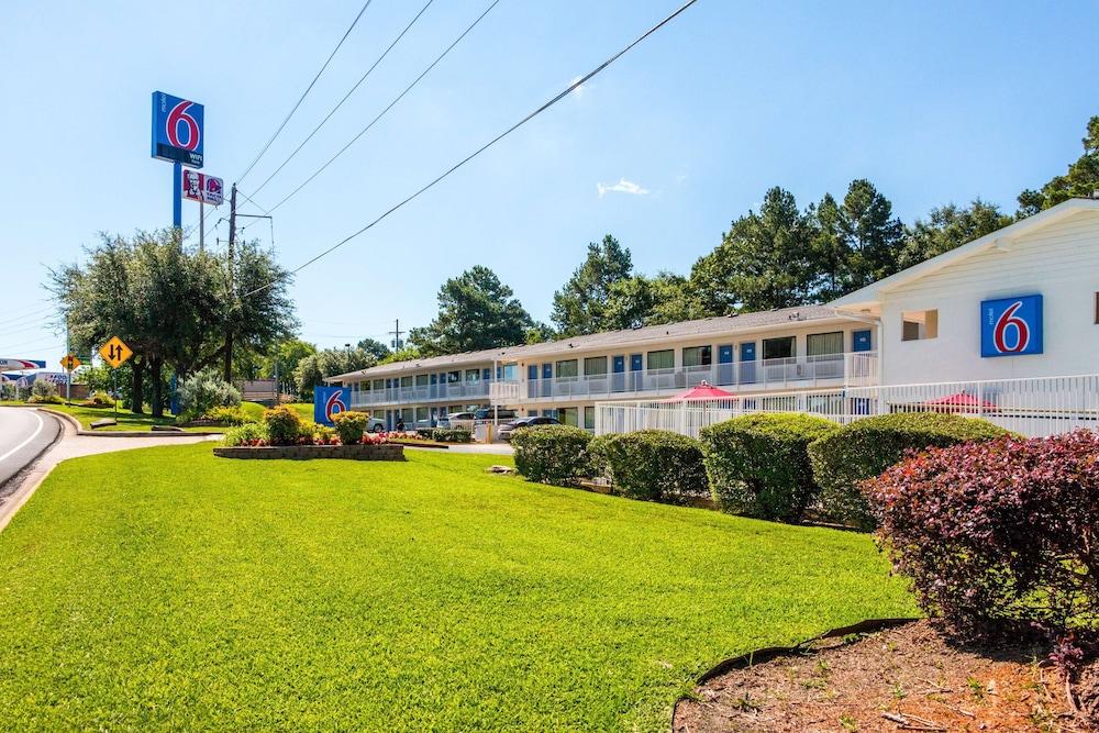 Motel 6 Longview, TX photo 30