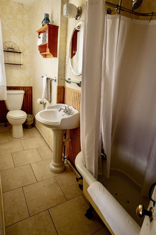 The Historic Requa Inn photo 51