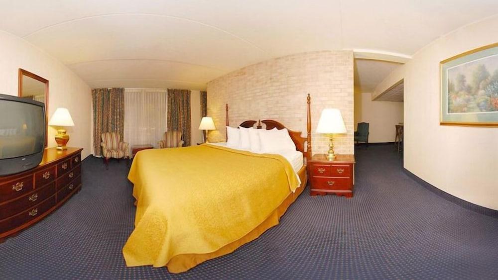 Quality Inn Somerset photo 9