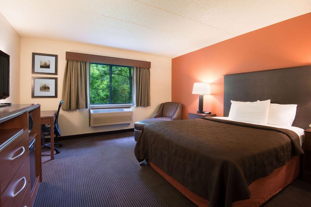 AmericInn by Wyndham Minocqua photo 18