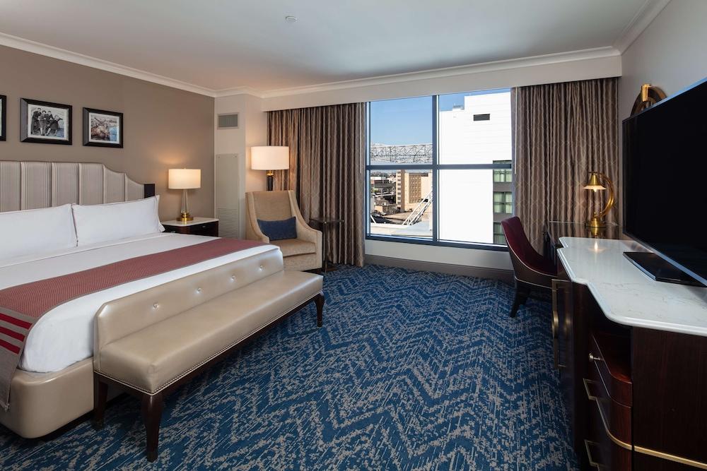 Higgins Hotel, Official Hotel of The National WWII Museum, Curio Collection by Hilton photo 22