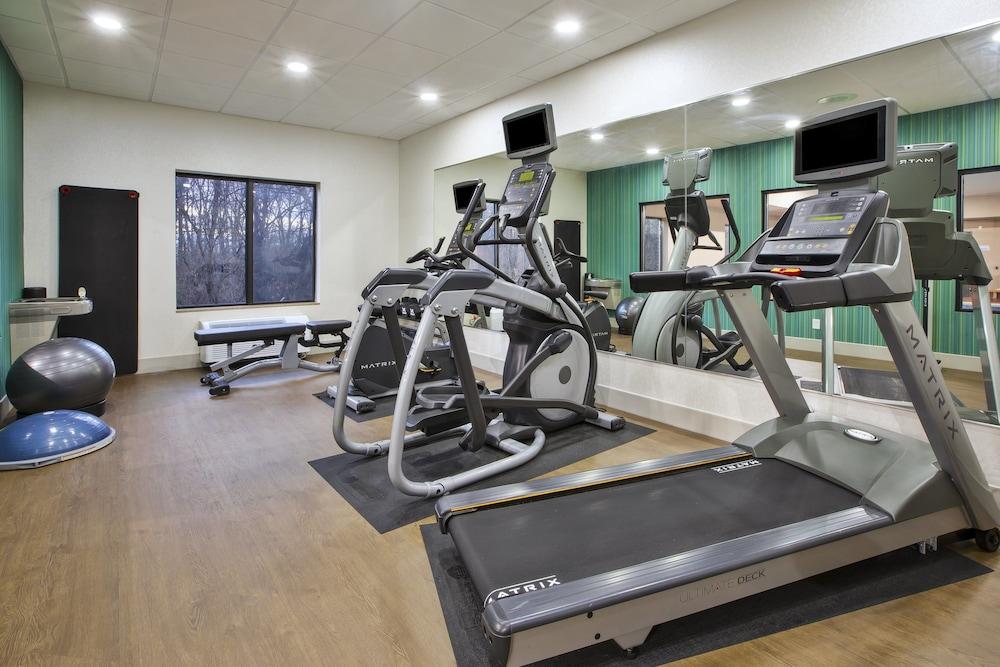 Holiday Inn Express Hotel & Suites Niles by IHG photo 27