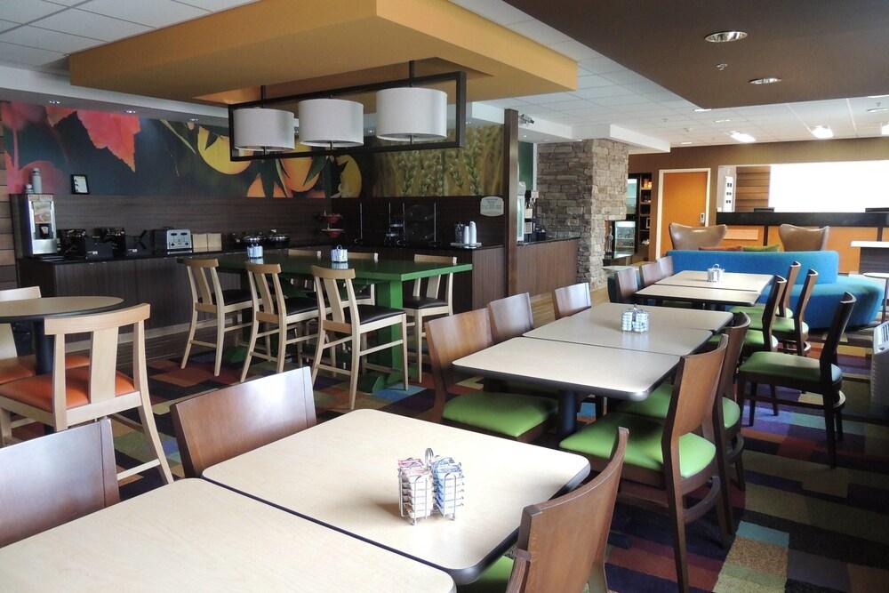 Fairfield Inn by Marriott Indianapolis South photo 17