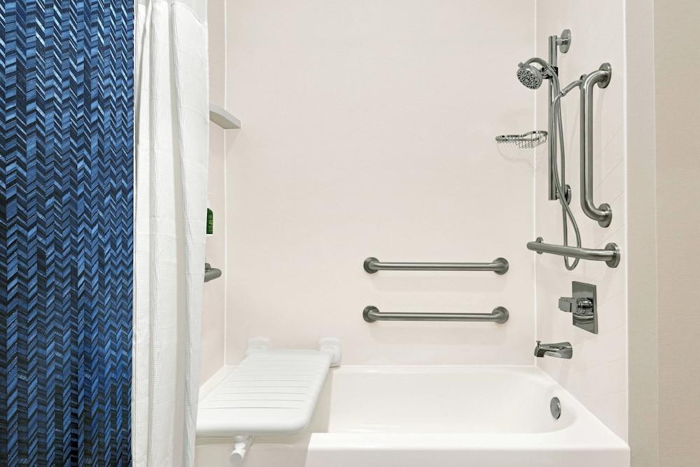 Fairfield Inn Warren Niles photo 16