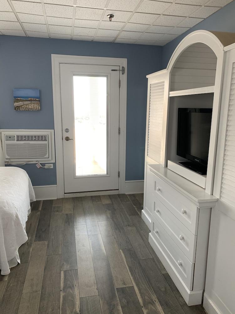 Ocean Manor Inn photo 53