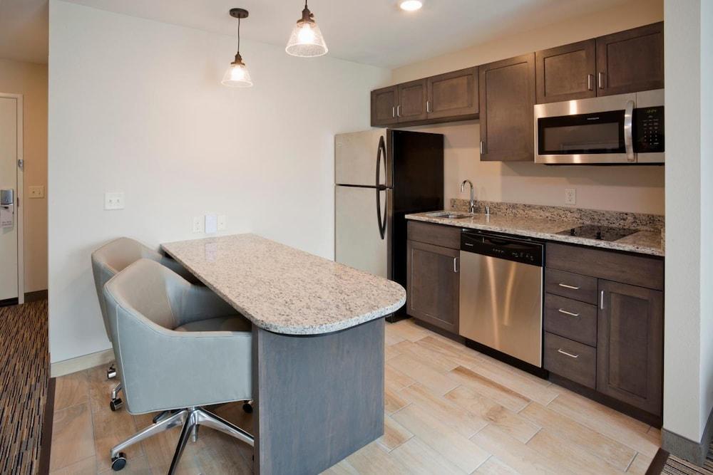 GrandStay Cannon Falls photo 12