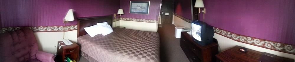 Americourt Hotel photo 9