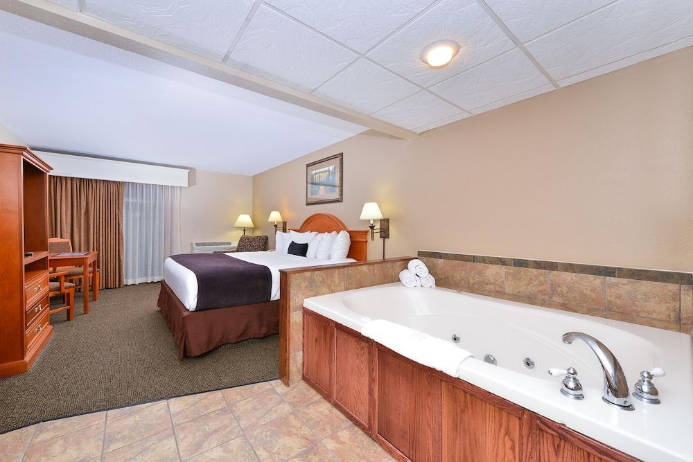 Revel Hotel Minot, SureStay Collection by Best Western photo 4