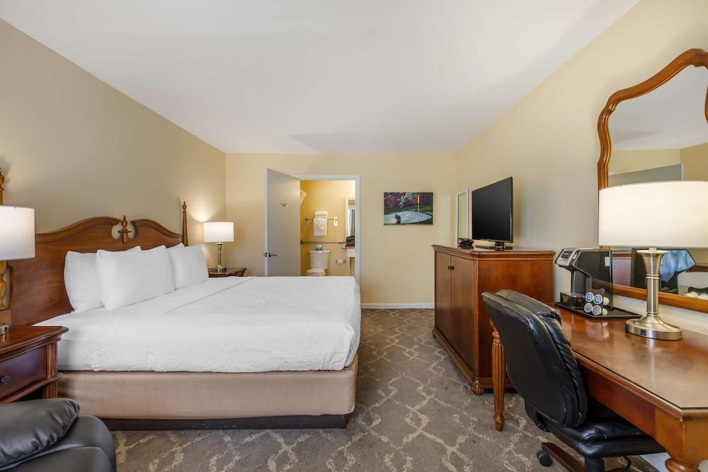 Best Western Plus Santee Inn photo 15