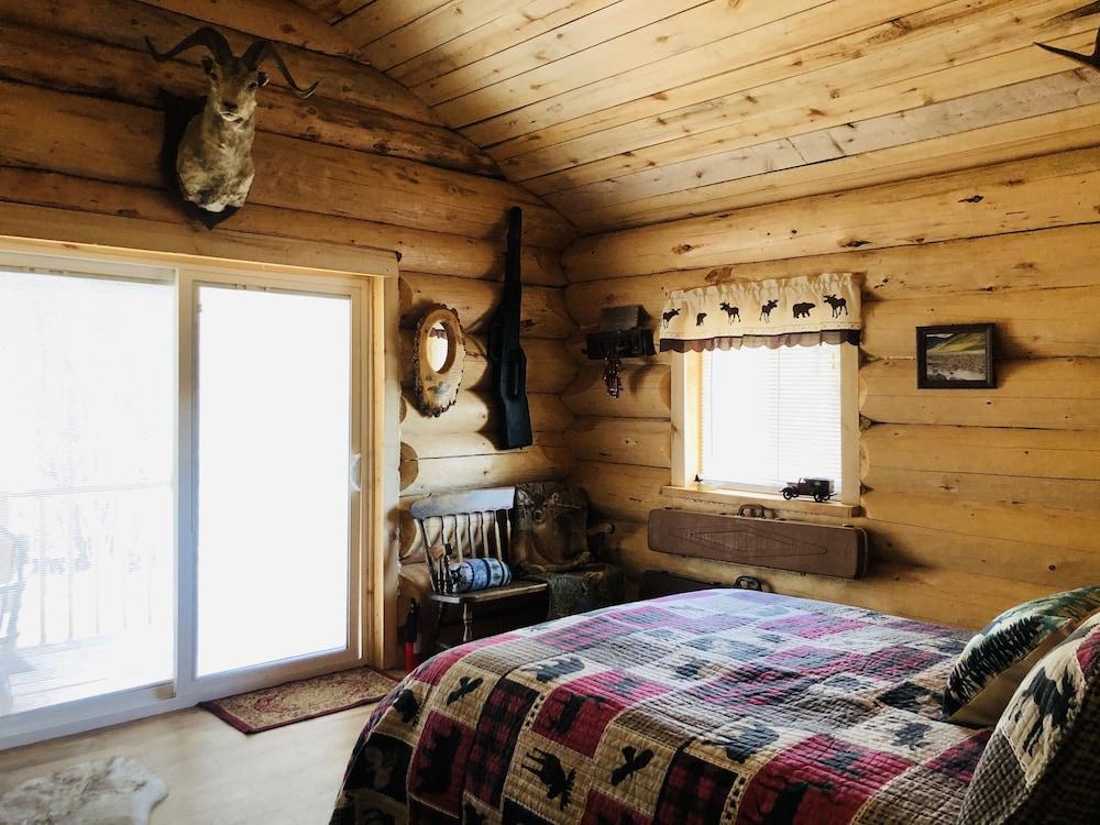 Wrangell Mountain Lodge photo 44