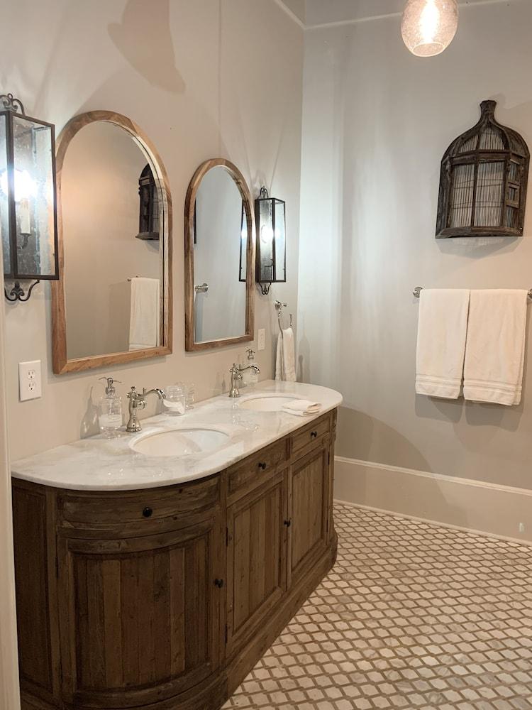 Remedies Inn photo 16