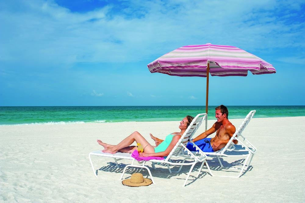Sandcastle Resort at Lido Beach photo 34