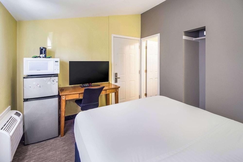 Rodeway Inn Casper photo 39
