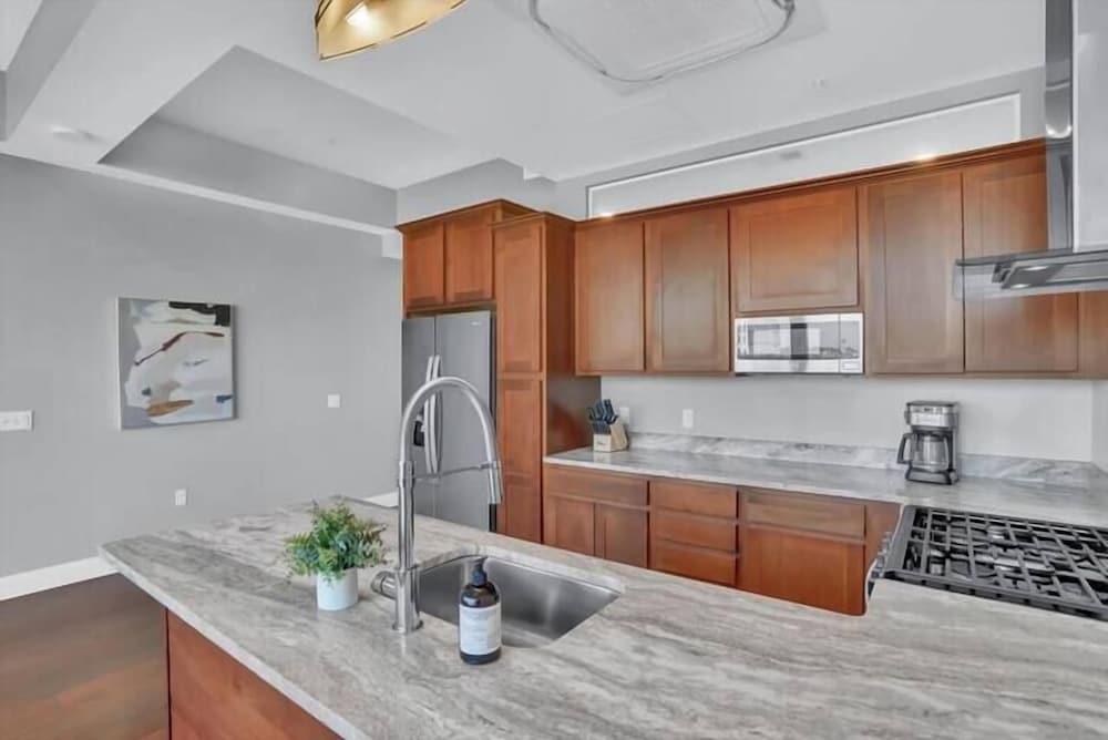 CozySuites Downtown Pittsburgh photo 27