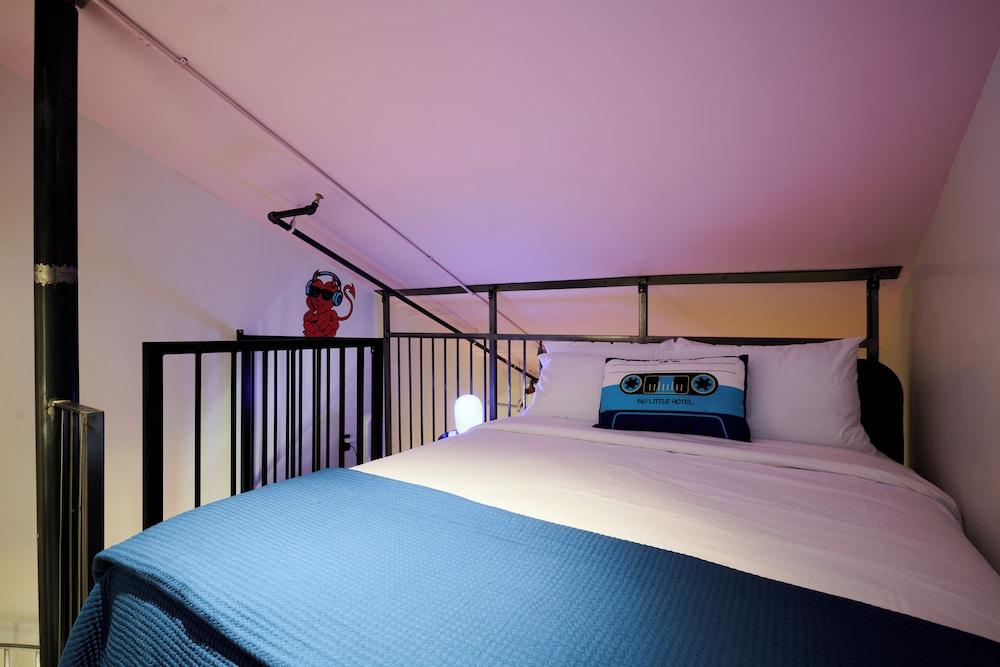 BIG LITTLE HOTEL photo 89