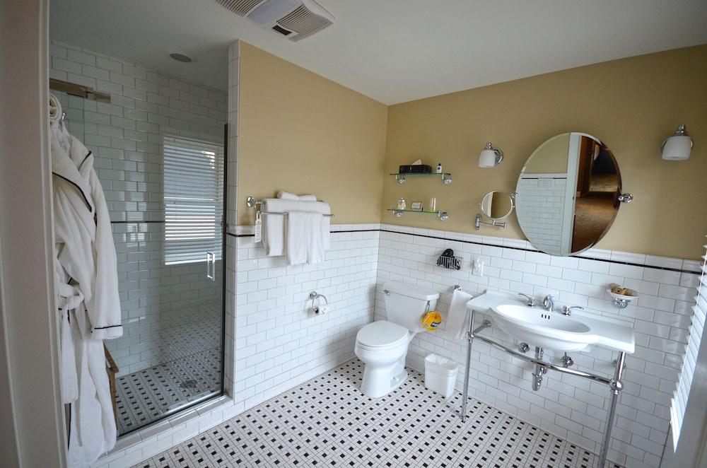 Sheridan's Bed & Breakfast photo 24