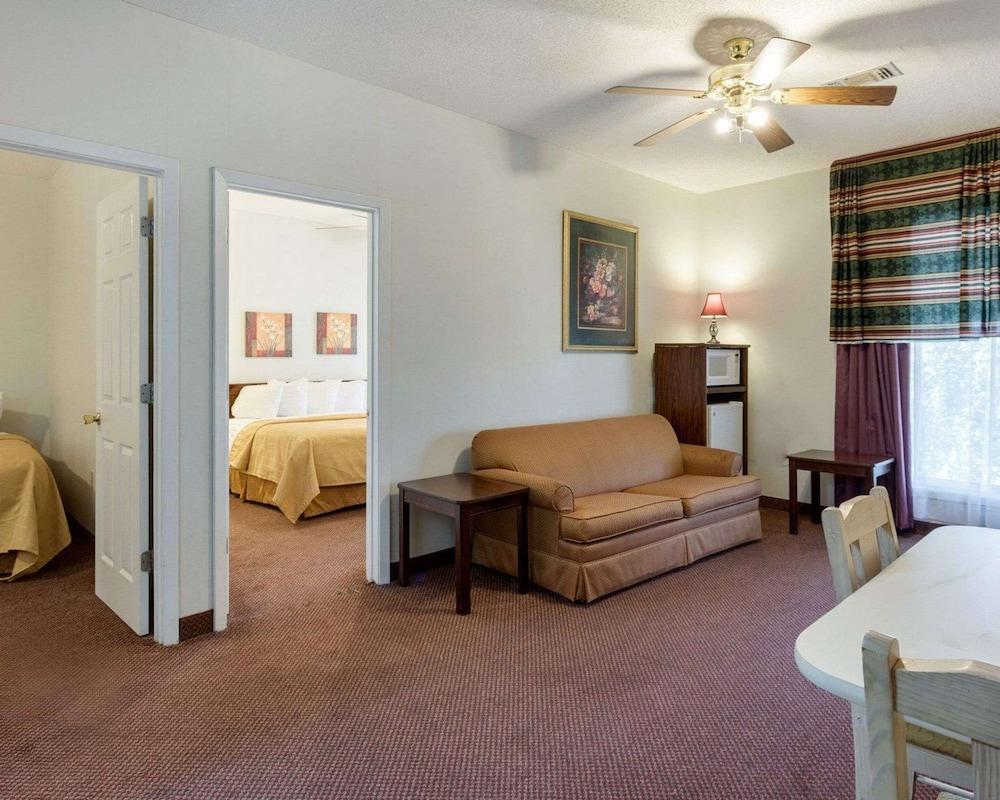 Quality Inn Robinsonville photo 14
