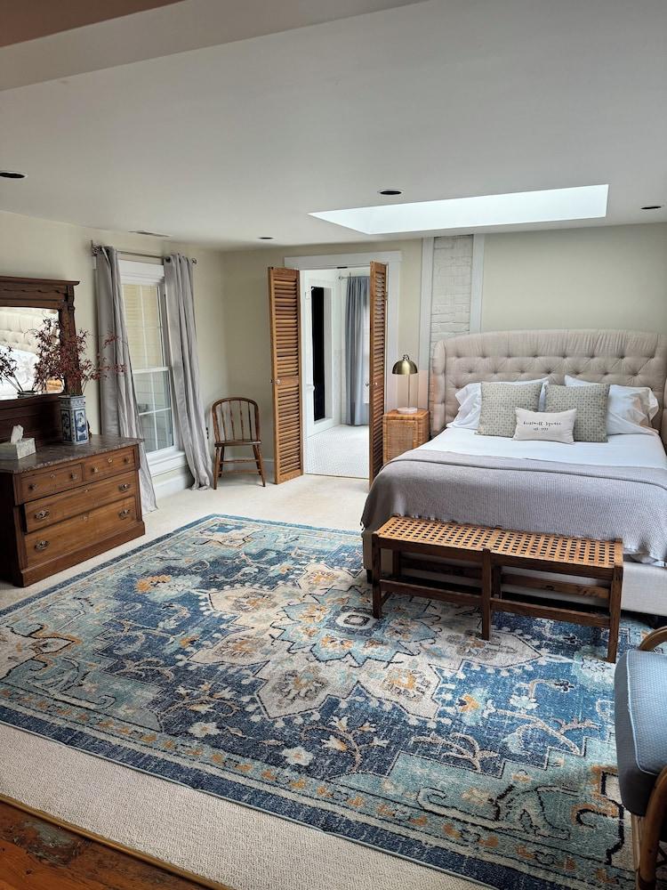 The Inn at Gristmill Square photo 16