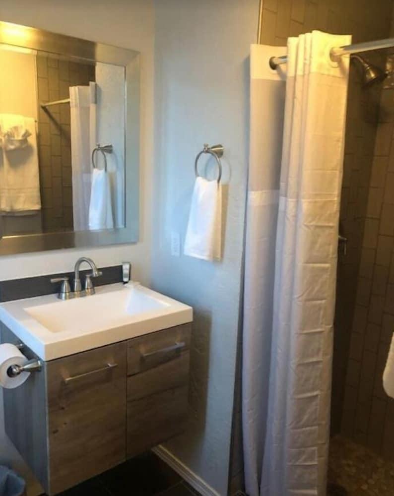 White Horse Hotel photo 39