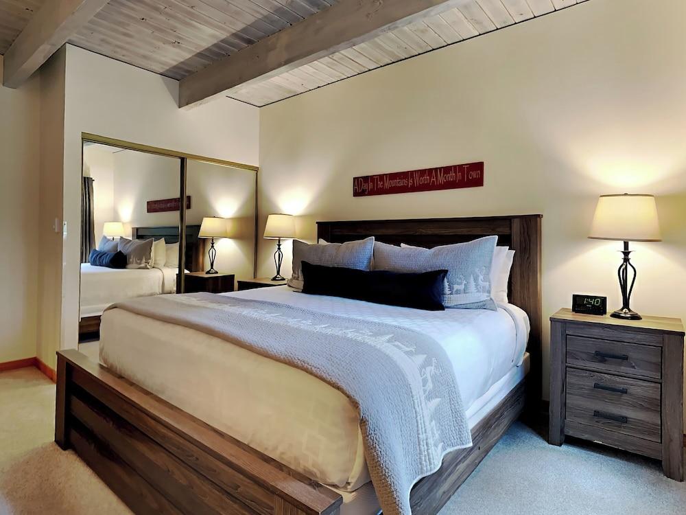 The Timberline Condominiums photo 69
