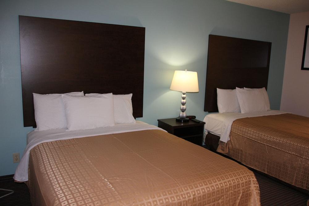 Sterling Inn Niagara Falls near IAG Airport photo 14