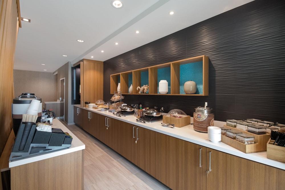 SpringHill Suites by Marriott Dallas NW Hwy/I35E photo 39