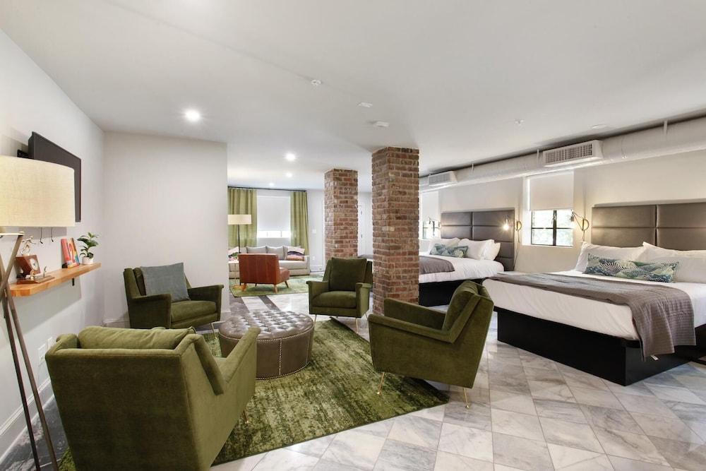 The Present Hotel photo 47