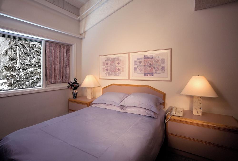 Crystal Mountain Hotels photo 6