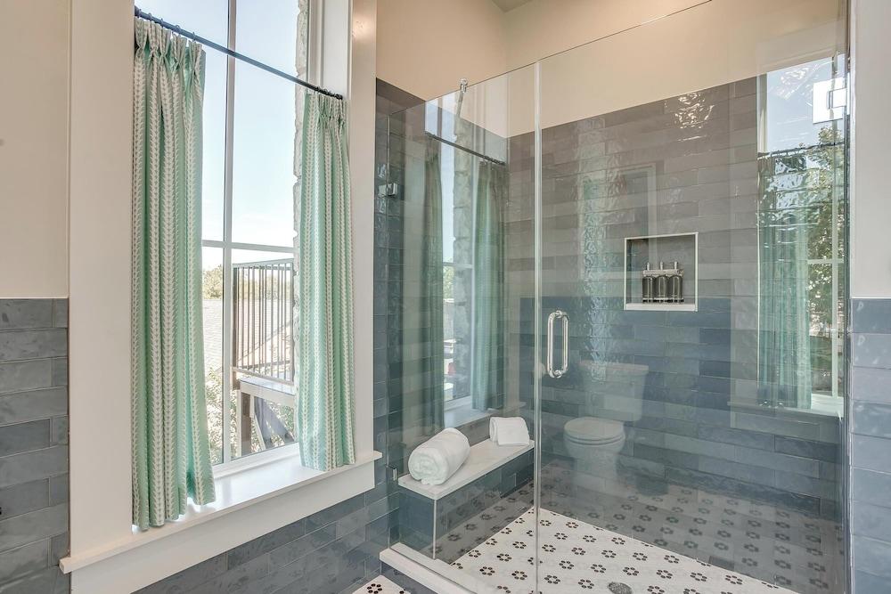 Nutt House Hotel photo 46
