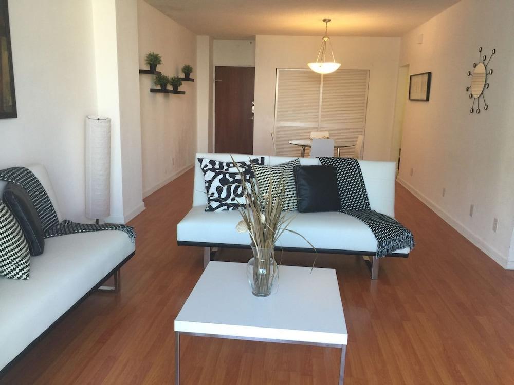 Beach Apartments Hollywood photo 10