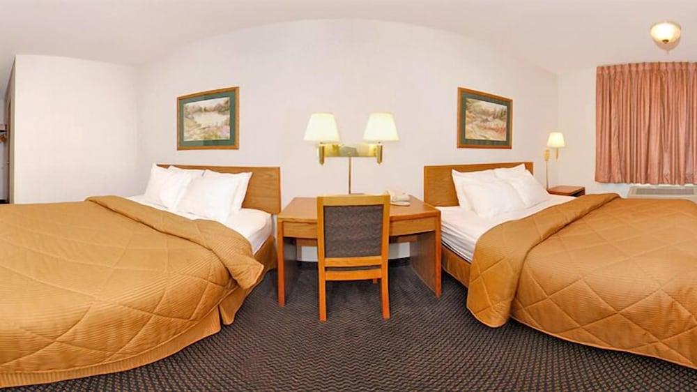 Quality Inn & Suites Sturgeon Bay photo 10