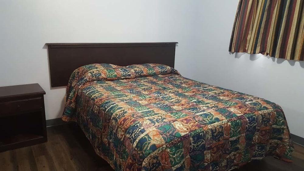 Cactus Inn and Suites photo 7