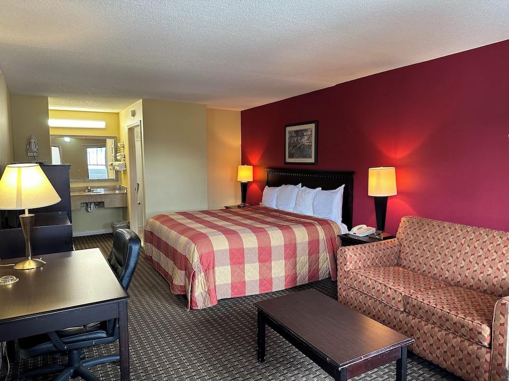 Royal Inn photo 4