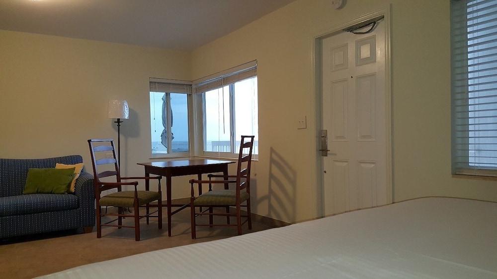 Le Cabanon Motel photo 69