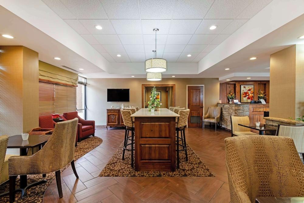 Best Western Colonial Inn photo 8