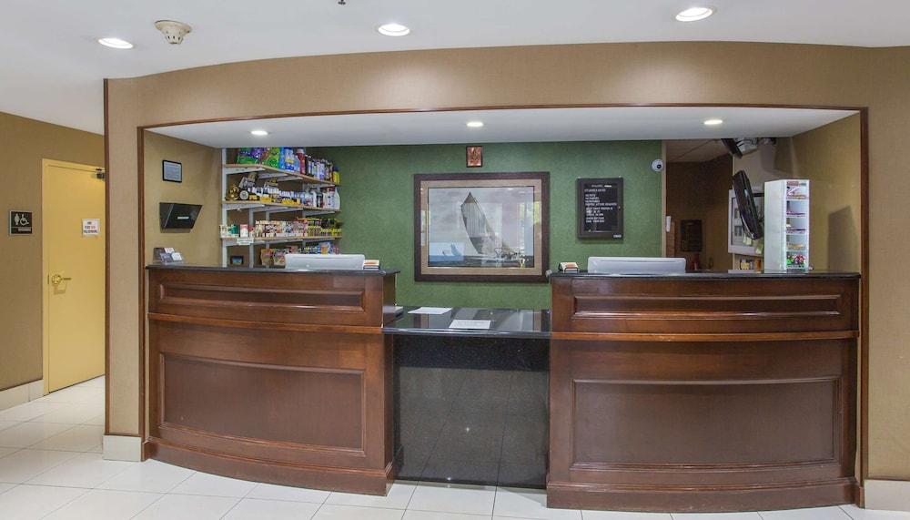 Studios and Suites 4 Less Western Branch photo 4