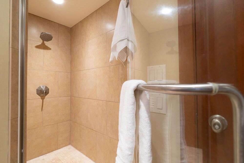 Beach Villas at Ko Olina BVK-B308 by KBM photo 18