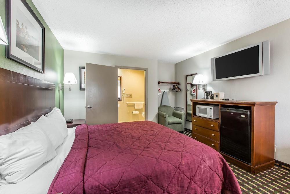 Quality Inn Homewood Birmingham I-65 photo 6