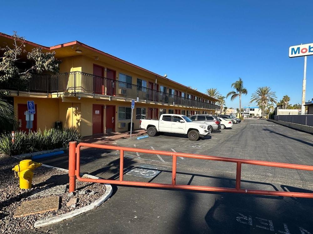 Hotel Avenida - Oceanside Camp Pendleton photo 20