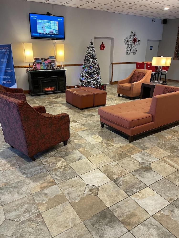 Clarion Inn photo 39