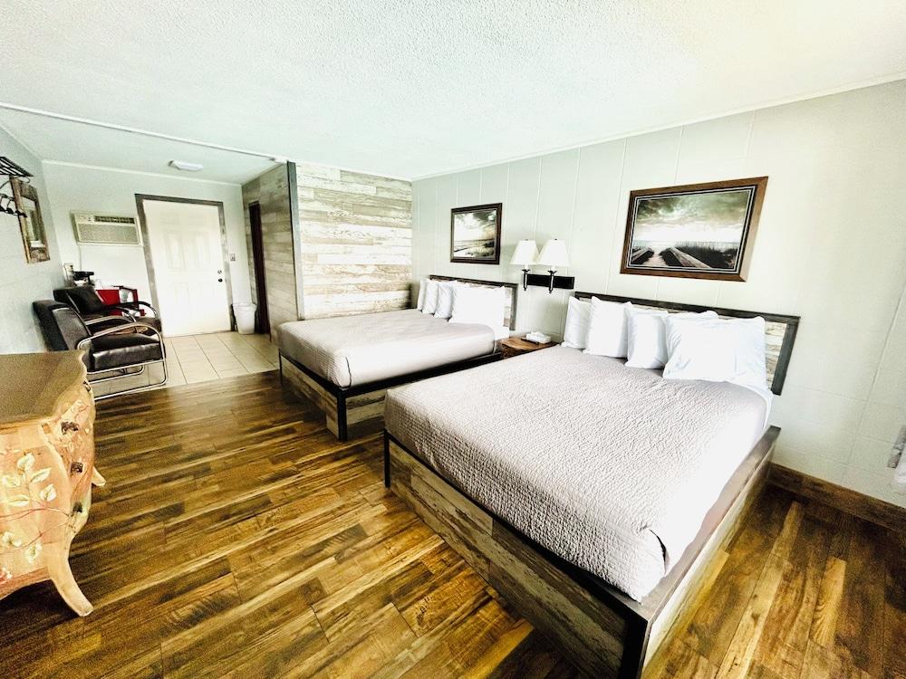 Silver Sands Hotel & Resort photo 30
